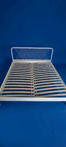 king size metal bed like new