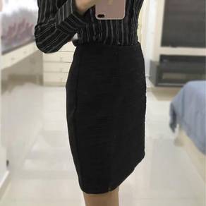 VRG black formal skirt