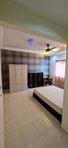 Condominium For Rent in Suriamas