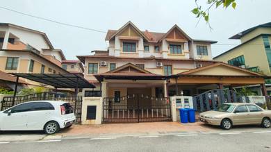 Semi-Detached House For Sale in Shah Alam,SGR