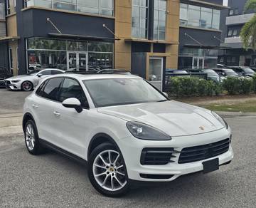 Porsche Cayenne BASE in Cyberjaya, SGR