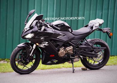 QJ Motor SRK250RR