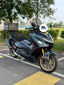 Yamaha TMAX