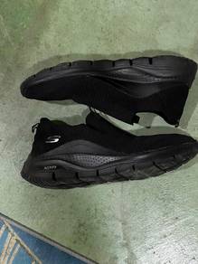 kasut skechers slip on 9.9uk