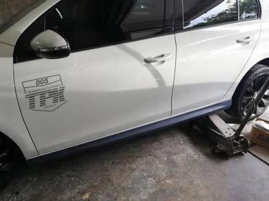 Volkswagen VW Golf MK6 R R20 PP Side Skirt