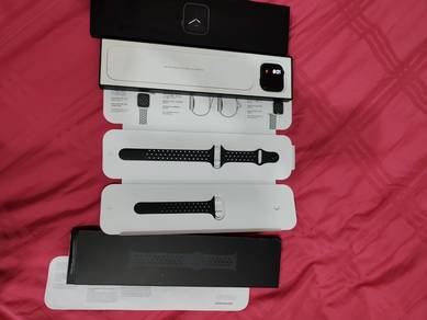 Apple watch SE 44m Nike edition 1st gen