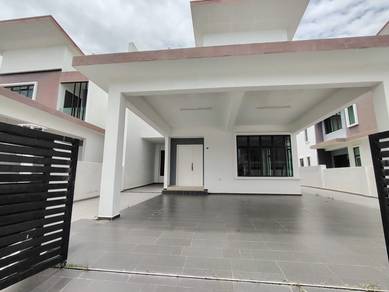 Semi-Detached House For Sale in Ayer Keroh,MLK