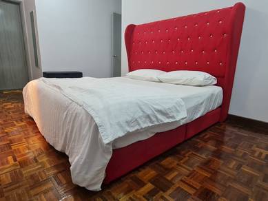 King Sized Bed for Sale
