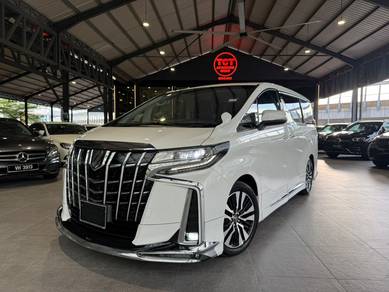 Toyota Alphard 2.5 SC in Bangsar, KUL