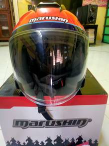 Helmet Marushin untuk dijual