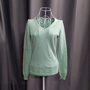Uniqlo Extra Fine V-Neck Knitwear
