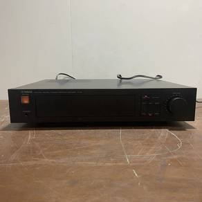YAMAHA C-50 Stereo Pre-Amplifier (Power-On Tested)