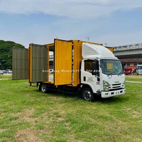 17ft Lori Kontena Box 10 Pintu Isuzu baru NPR155