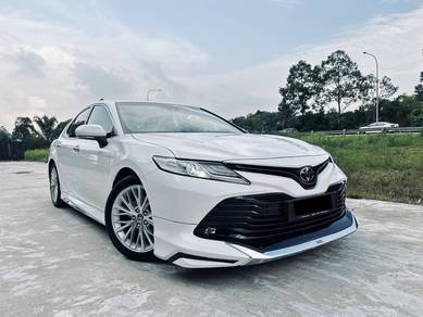2019 Toyota Camry V