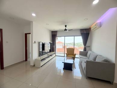 Condominium For Rent in Puri Tower