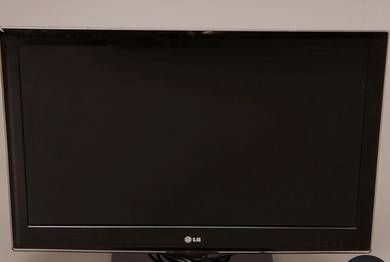 LG tv, non smart tv good condition everything work