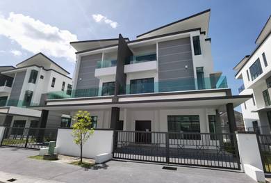 Semi-Detached House For Sale in Kajang,SGR