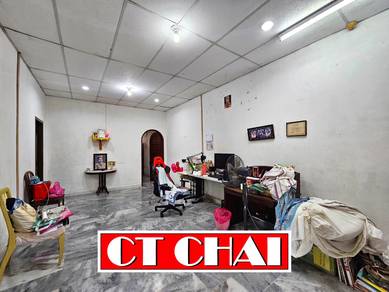 Semi-Detached House For Sale in Jelutong,PNG