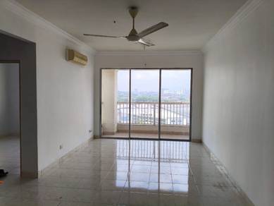 Condominium For Rent in Koi Tropika
