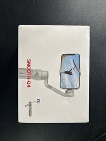 Zhiyun Smooth Q4 3-Axis Smartphone Gimbal