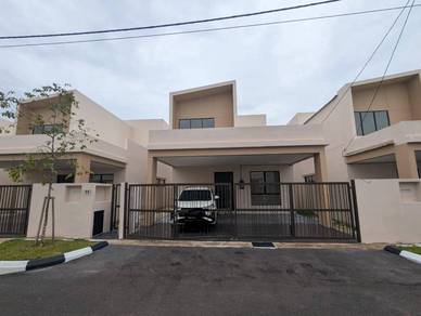 Bungalow House For Sale in Lunas,KDH