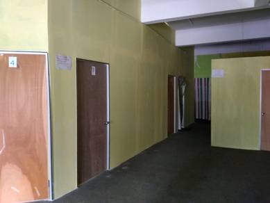 Room in Ulu Tiram, JHR