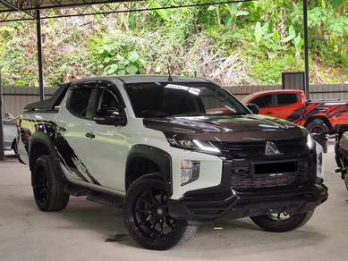Mitsubishi Triton VGT ATHLETE in Salak Selatan, KUL