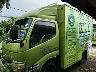 foodtruk hino