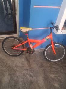 Basikal Budak Lelaki 20 Inci (Style MTB) – Conditi