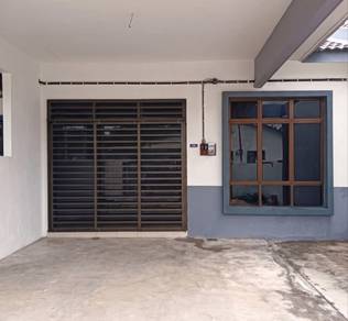 1-storey Terraced House For Rent in Ayer Molek,MLK