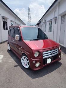Perodua Kenari EZ AERO in Ipoh, PRK