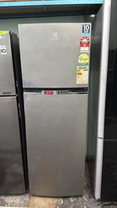 Electrolux Fridge Peti Sejuk Recon Samak Sertu COD