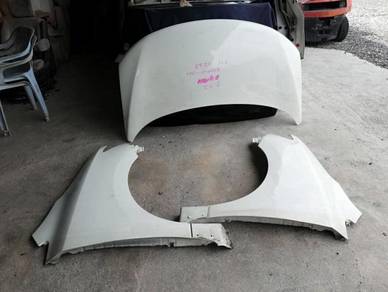 Nissan Elgrand e52 front bonnet n fender