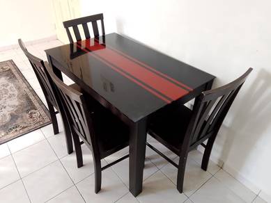 Set Meja Makan