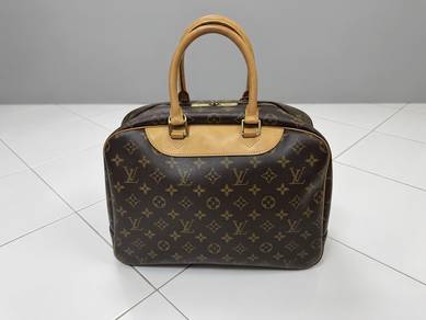 LV Deauville Monogram Authentic Classic Bag