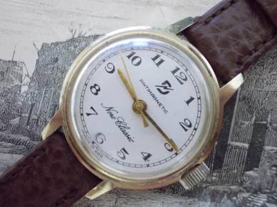 Vintage New Classic lady watch germany