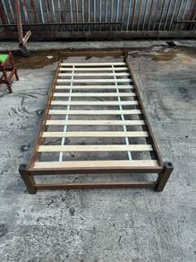 Solid Kayu Katil Single Bed Frame