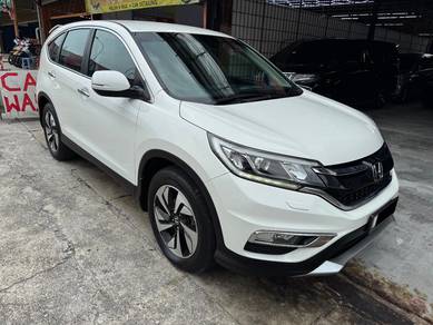 Honda CR-V 4WD in Jalan Kuching, KUL