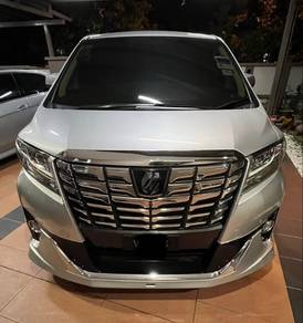 Toyota Alphard in Bandar Kinrara, SGR