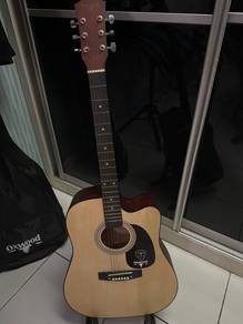 Used guitar for sell (perfect condition)