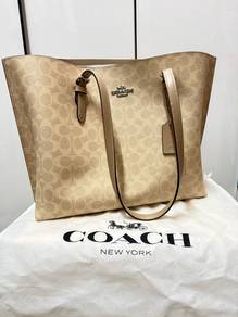 Coach Mollie Tote Bag