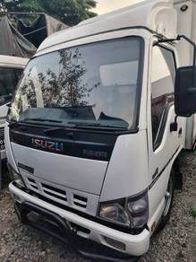 Isuzu Nkr 55 Ubs Bonded 13 Kaki 2015