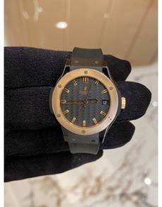 Hublot Classic Fusion Lady 18K 750 Rose Gold Ceram