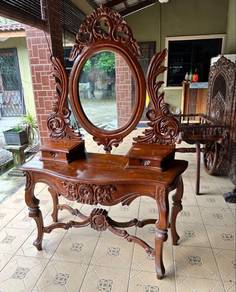 antik dresser