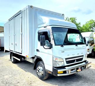2018 Mitsubishi Fuso FE83 17ft Box Van