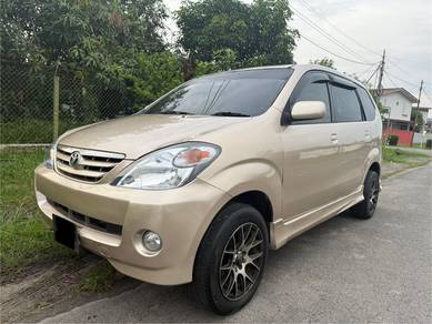 2005 Toyota Avanza E