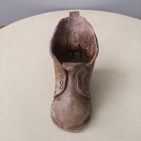 Pottery shoe planter pot