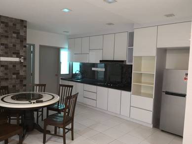 Condominium For Rent in The Golden Triangle