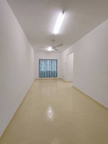 Room in Bayan Lepas, PNG