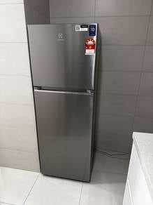 Electrolux fridge freezer- almost new